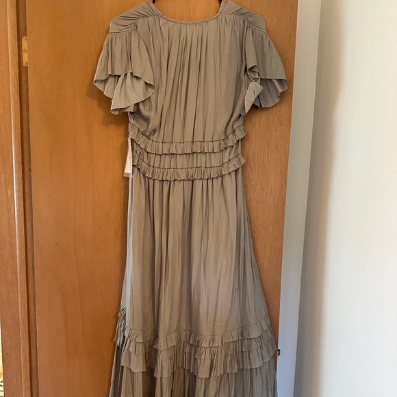 New with tags! Bohme Willa Dress in sage, size XS - Picture 5 of 5